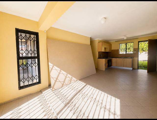 3 BEDROOM HOUSE FOR SALE IN BEDWORTH PARK